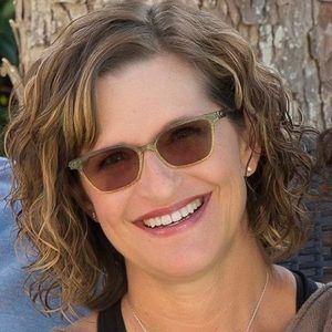 Meet your Posher, Courtney